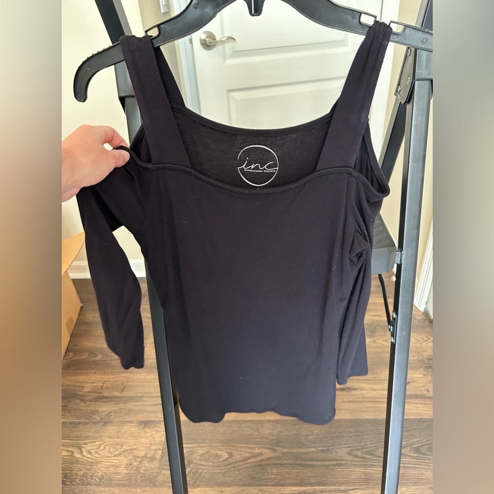 INC women’s top